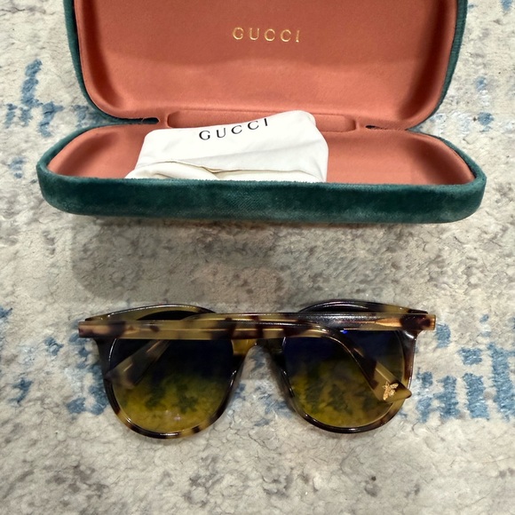 Gucci Tortoiseshell Sunglasses with Green Gradient Lenses main image 4